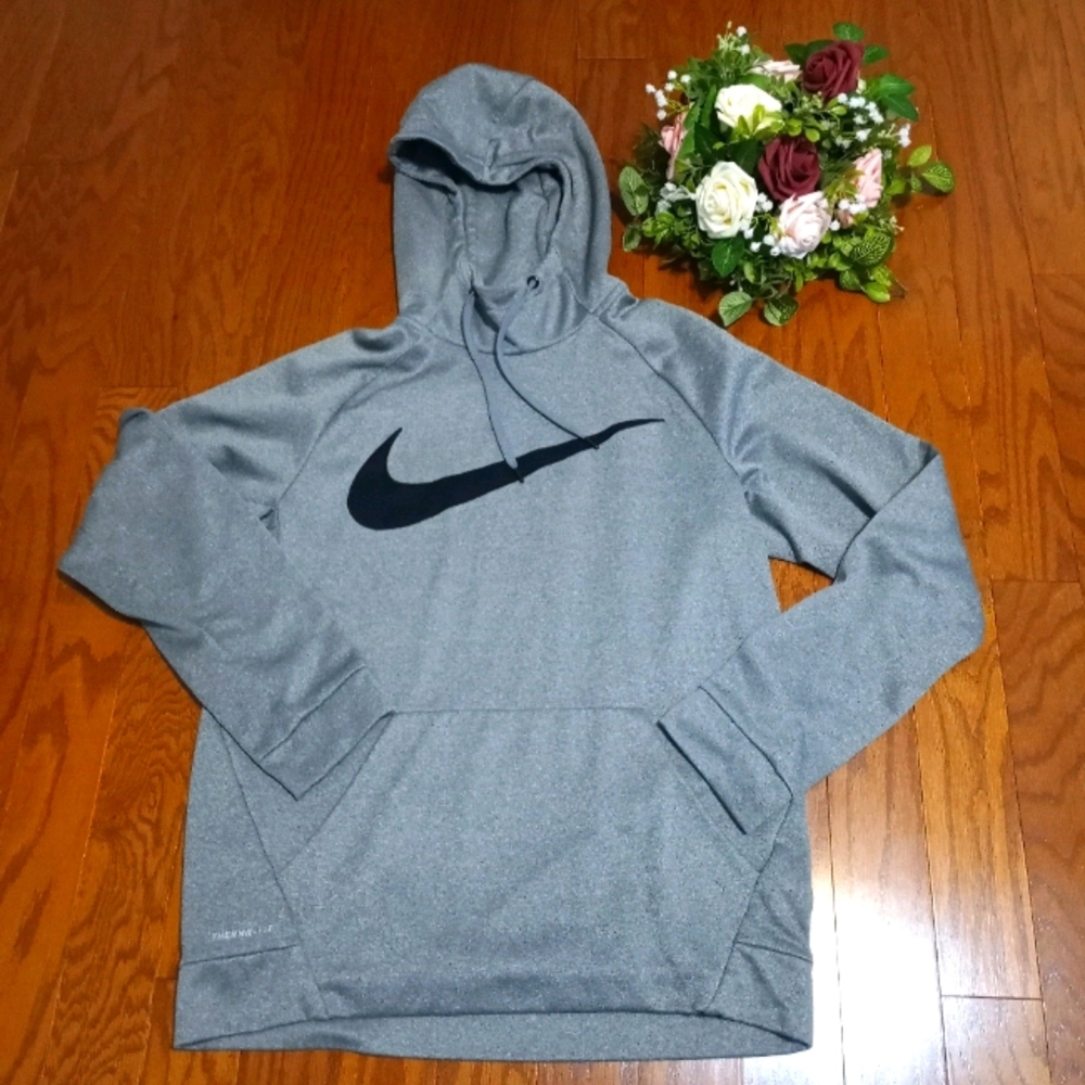 NIKE WOMEN'S THERMA_FIT HOODIE